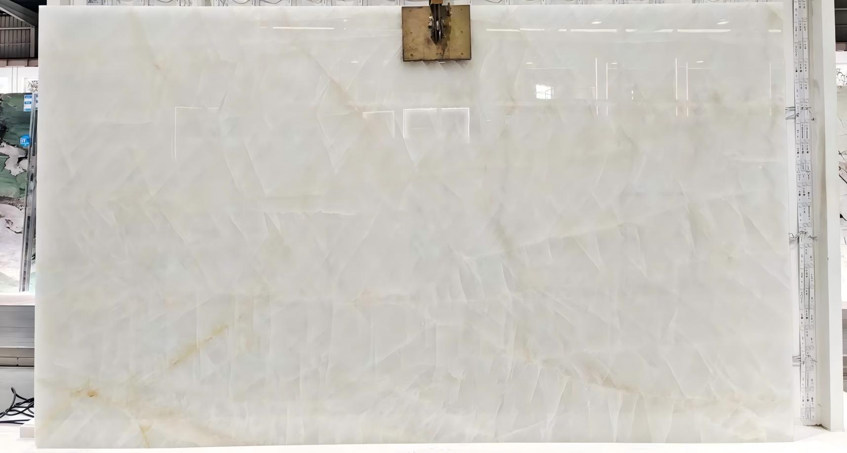 iceberg-crystal-quartzite-slabs